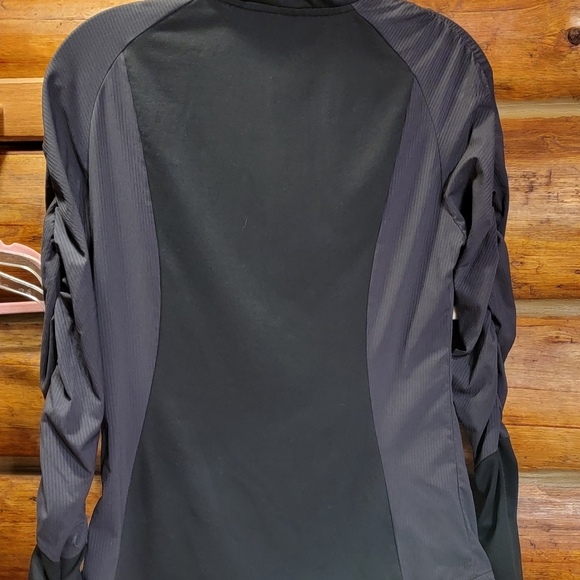 Moosejaw Sz Med jacket zipper front - Picture 3 of 6